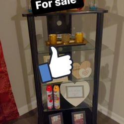 Corner Curio