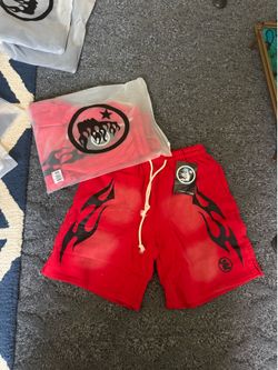 He'll star shorts