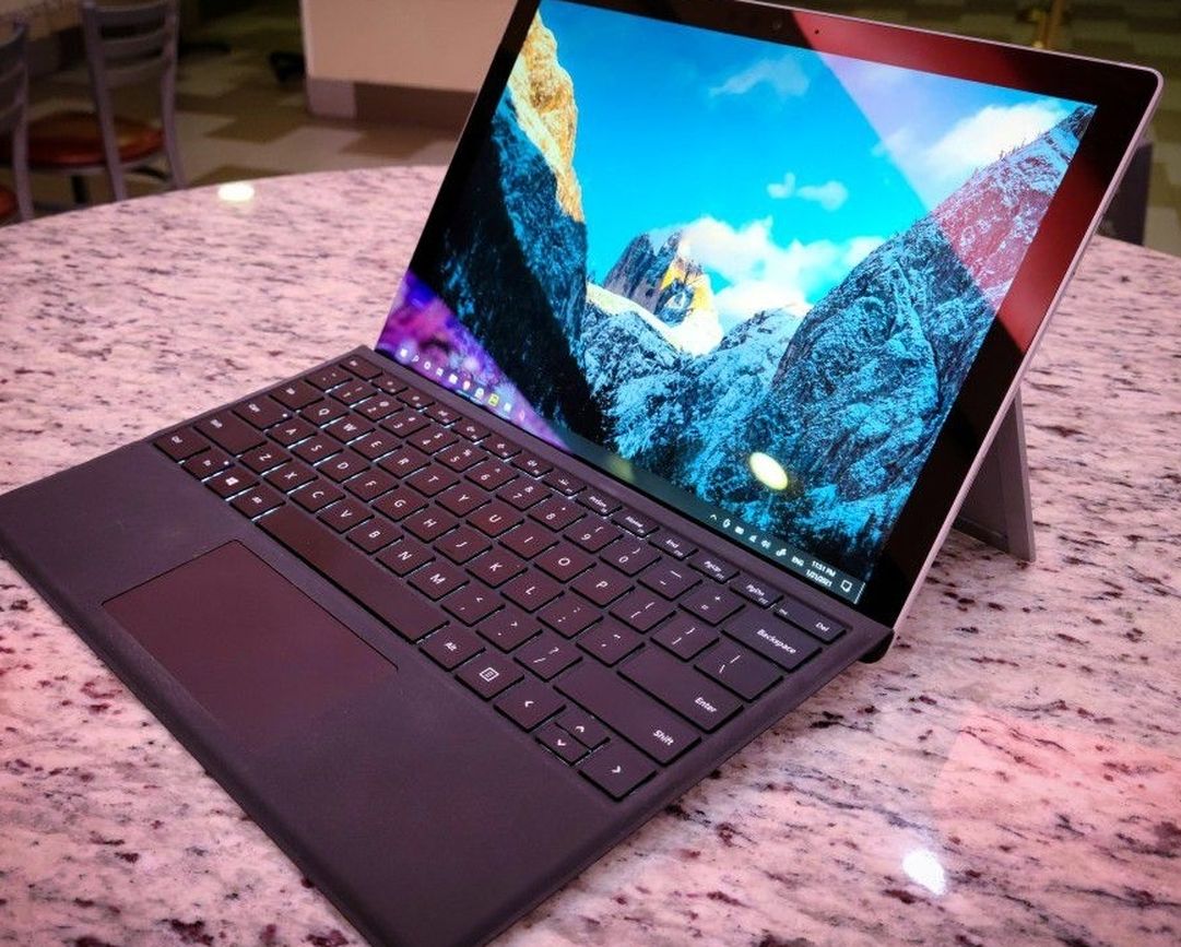 Surface Pro 5, i5 (7th gen), 128GB, 4GB RAM