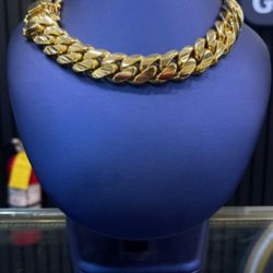 CUBAN LINK CHAIN🪙