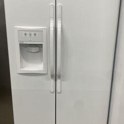 White Side By Side Refrigerator 