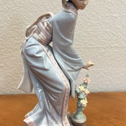 Llardo- RARE Vintage Retired Mayumi!