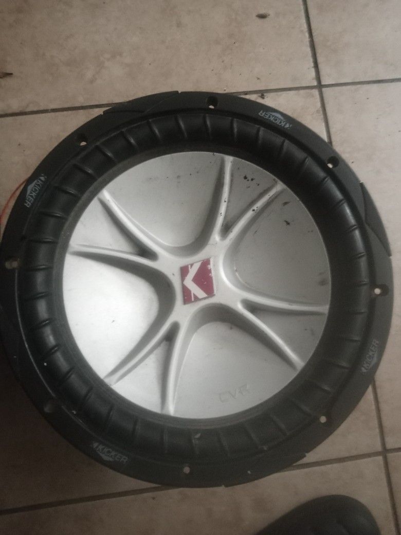 $100 Kicker Comp CVR 12s Dual 2 ohms 400 RMS Watts 
