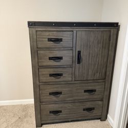 Chester. Great Condition. BEST OFFER