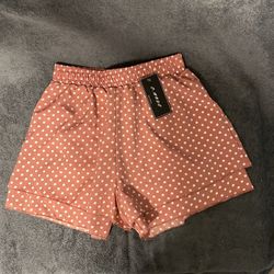 Women’s C-Mode Pink Polka Dot Dual Length Shorts Size M. NWT.