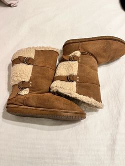 Winter boots size 7