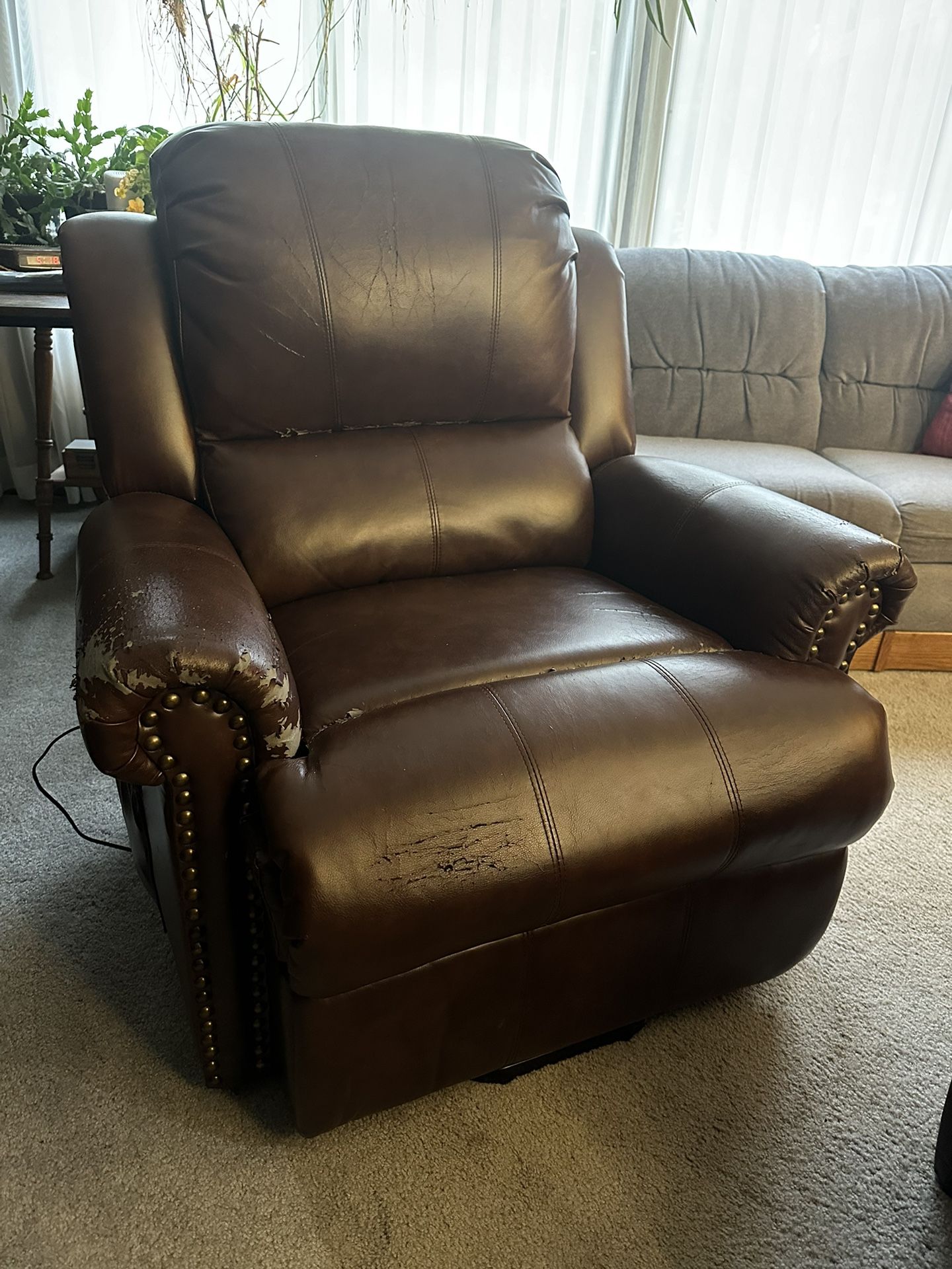 Lift Reclining Chair / Dining Table