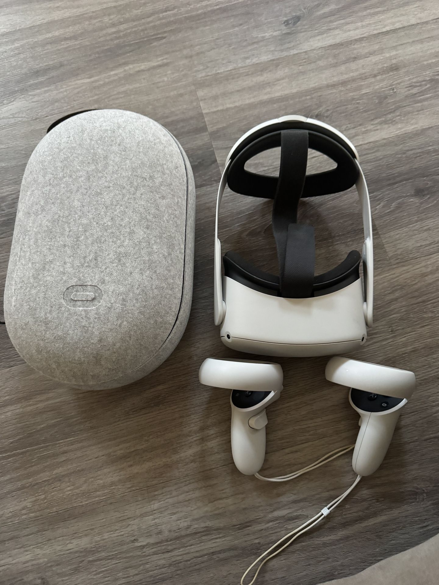 Meta Quest 2 with Pro Strap and Genuine Case