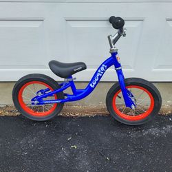 Kids balance bike