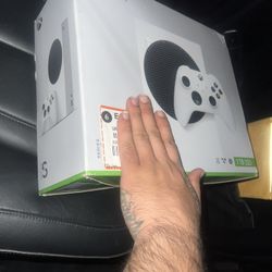 Brand New Xbox Series S 1TB  $300 OBO