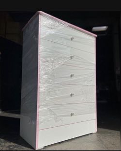 Five drawers dresser