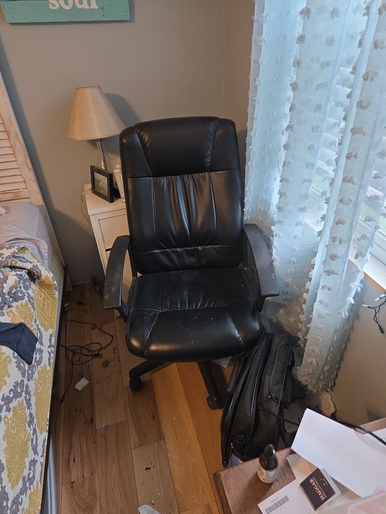 Rolling Office Chair