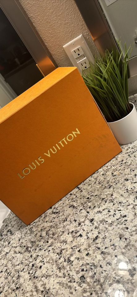 Louis Vuitton Time Out Sneakers Size 38