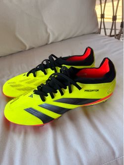 Soccer cleats