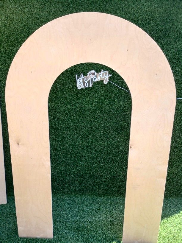 Backdrops, Arches Etc..
