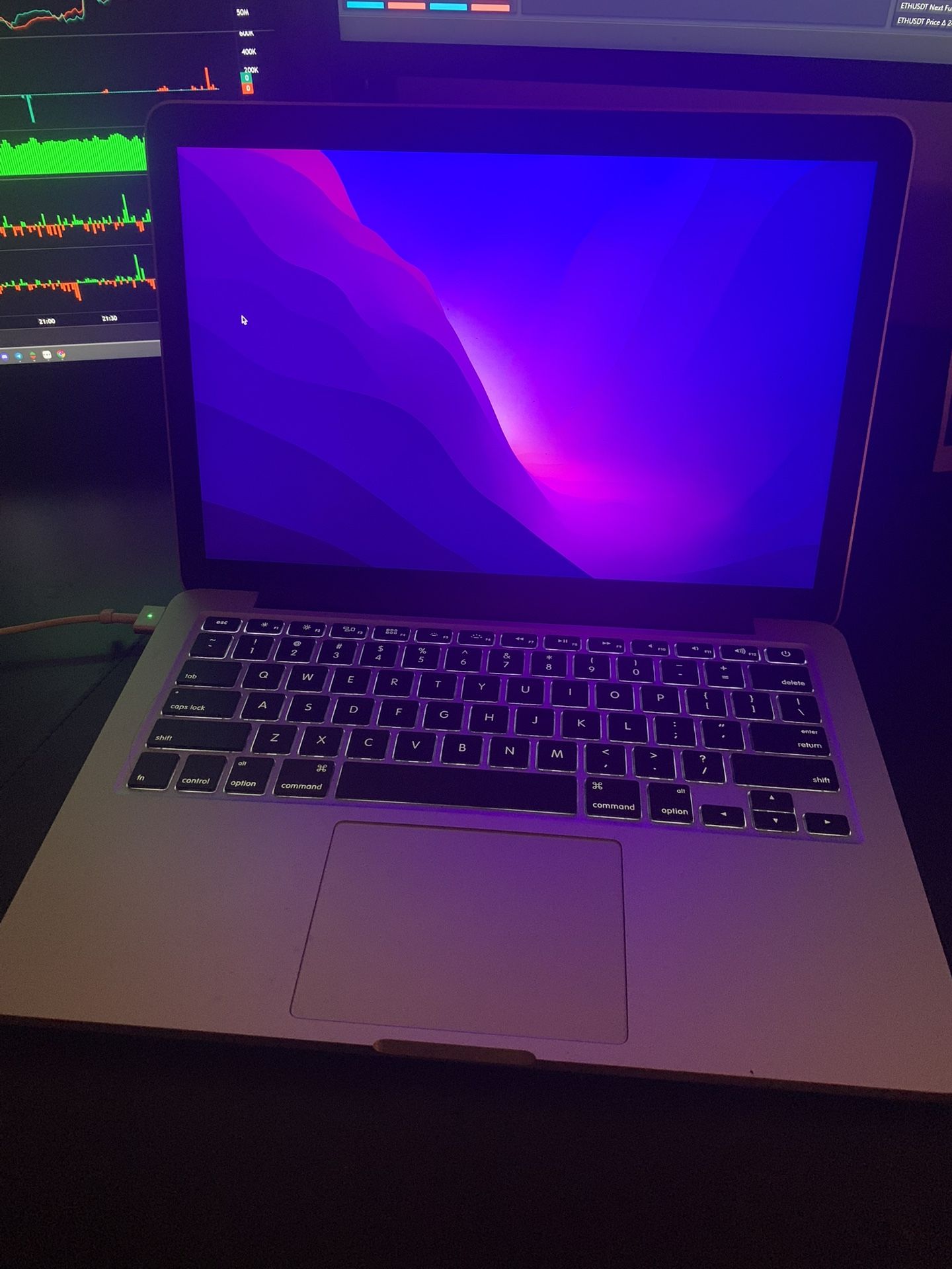 2015 Macbook Pro Excellent Condition 2.7 i5 8 Gb 128GB Storage