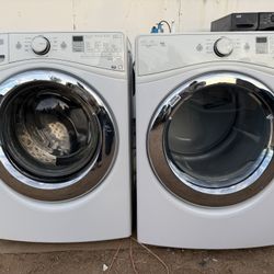 Whirlpool Duet Washer And Drier