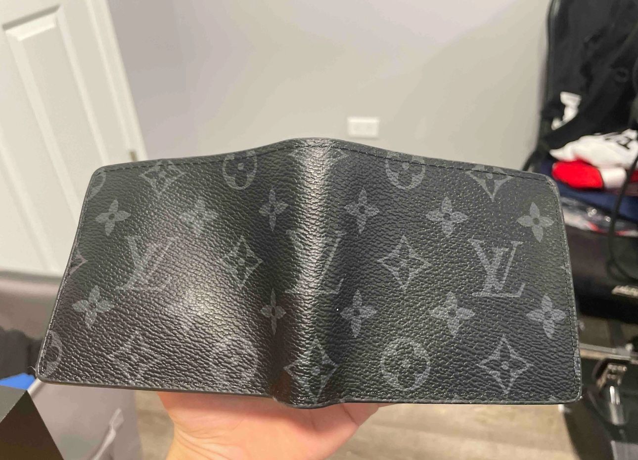 Lv wallet