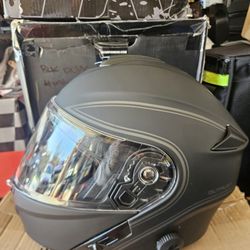 Sena Outrush Bluetooth Modular Motorcycle Helmet with Intercom System X-Large Outrush Matte Black