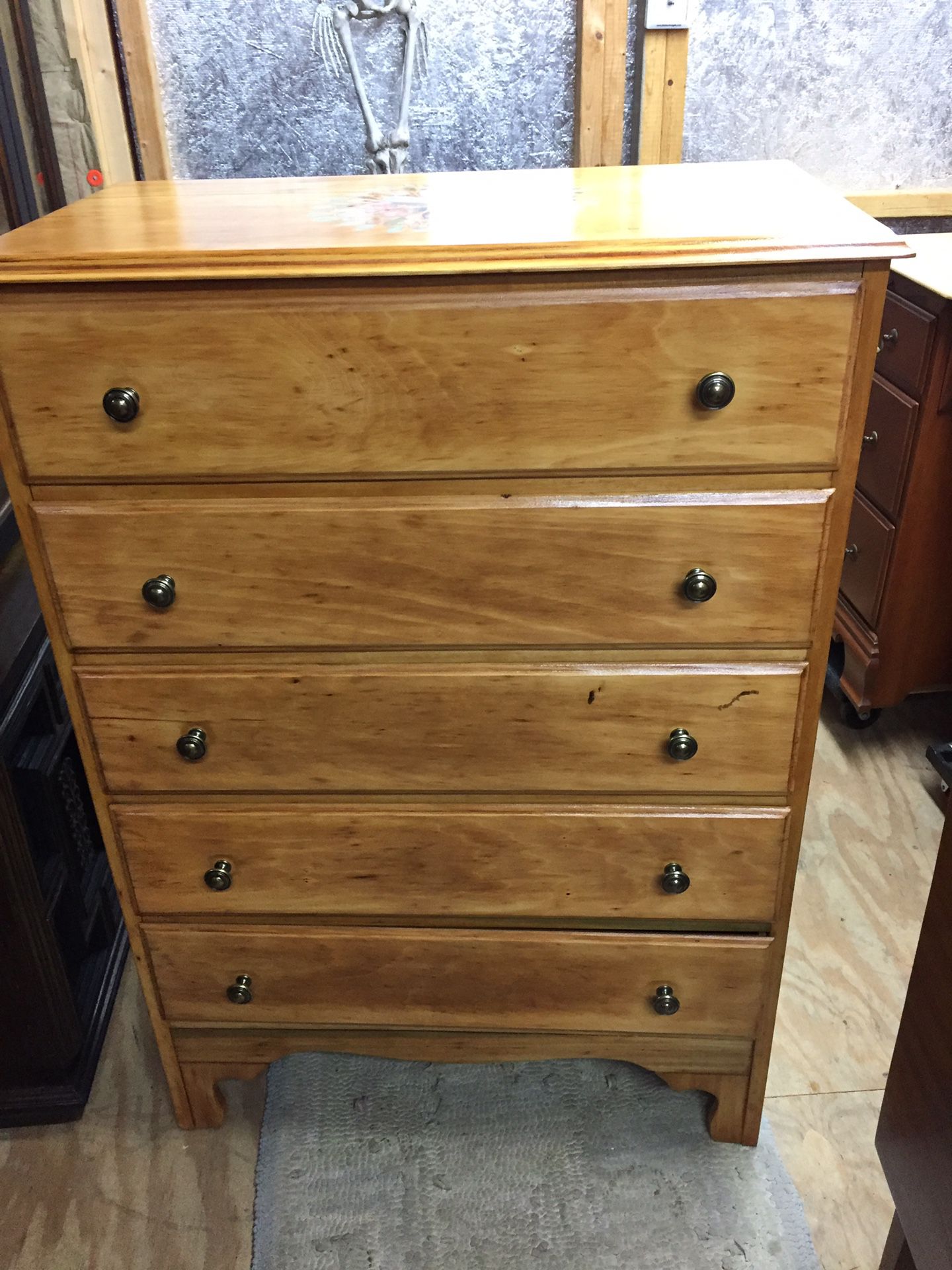 Beautiful Refinished Maple Dresser,Dovetail 43”tall 30”long 16 1/2” deep,very good condition