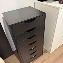 7 Drawer Makeup Storage