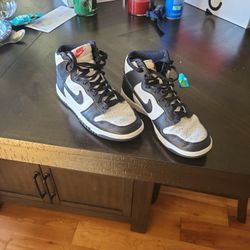WMNS NIKE DUNK HIGH SIZE 9 