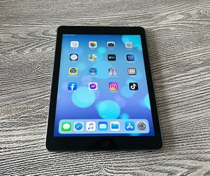 Apple iPad Air in excellent condition- Low Price. $30