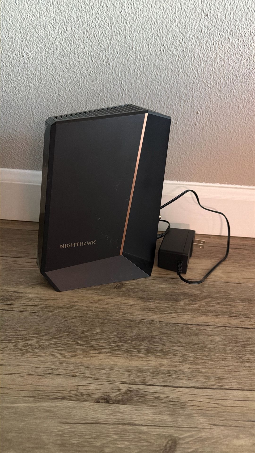 Fast Modem: NetGear Nighthawk CM2000