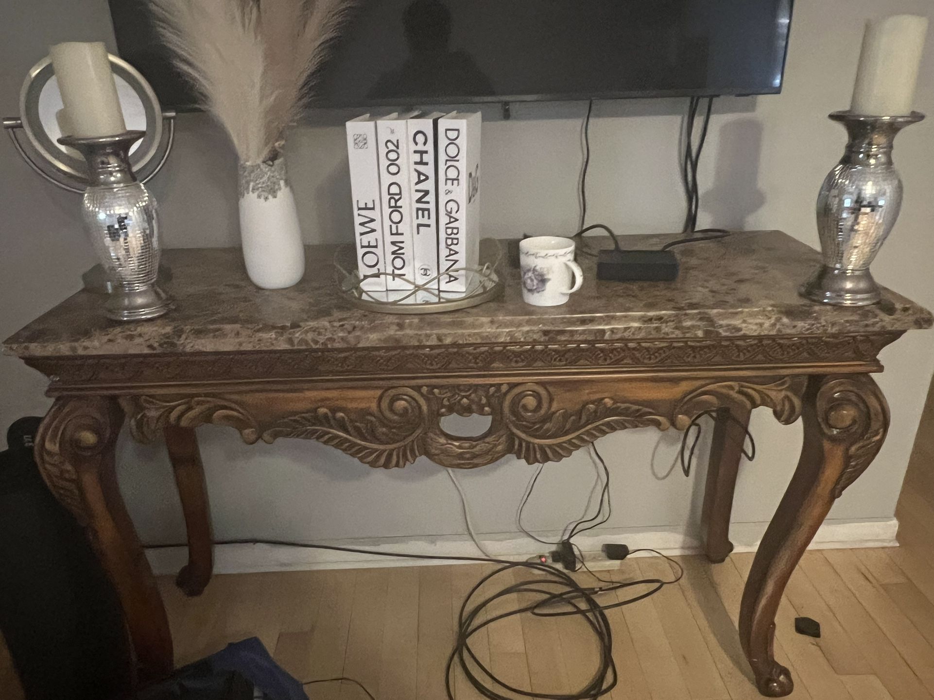 Marble Table !!!!! Good Condition