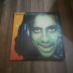 Alice Cooper- Goes To Hell Vinyl 