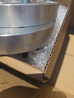 4 ×100 lug to 5 x114 lug converter
