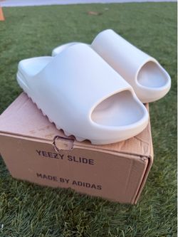 Yeezy Slides Bone White