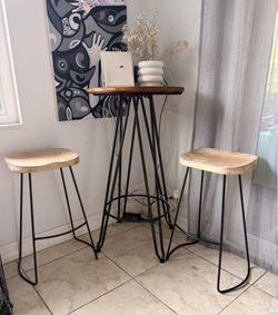 Bar table & stools