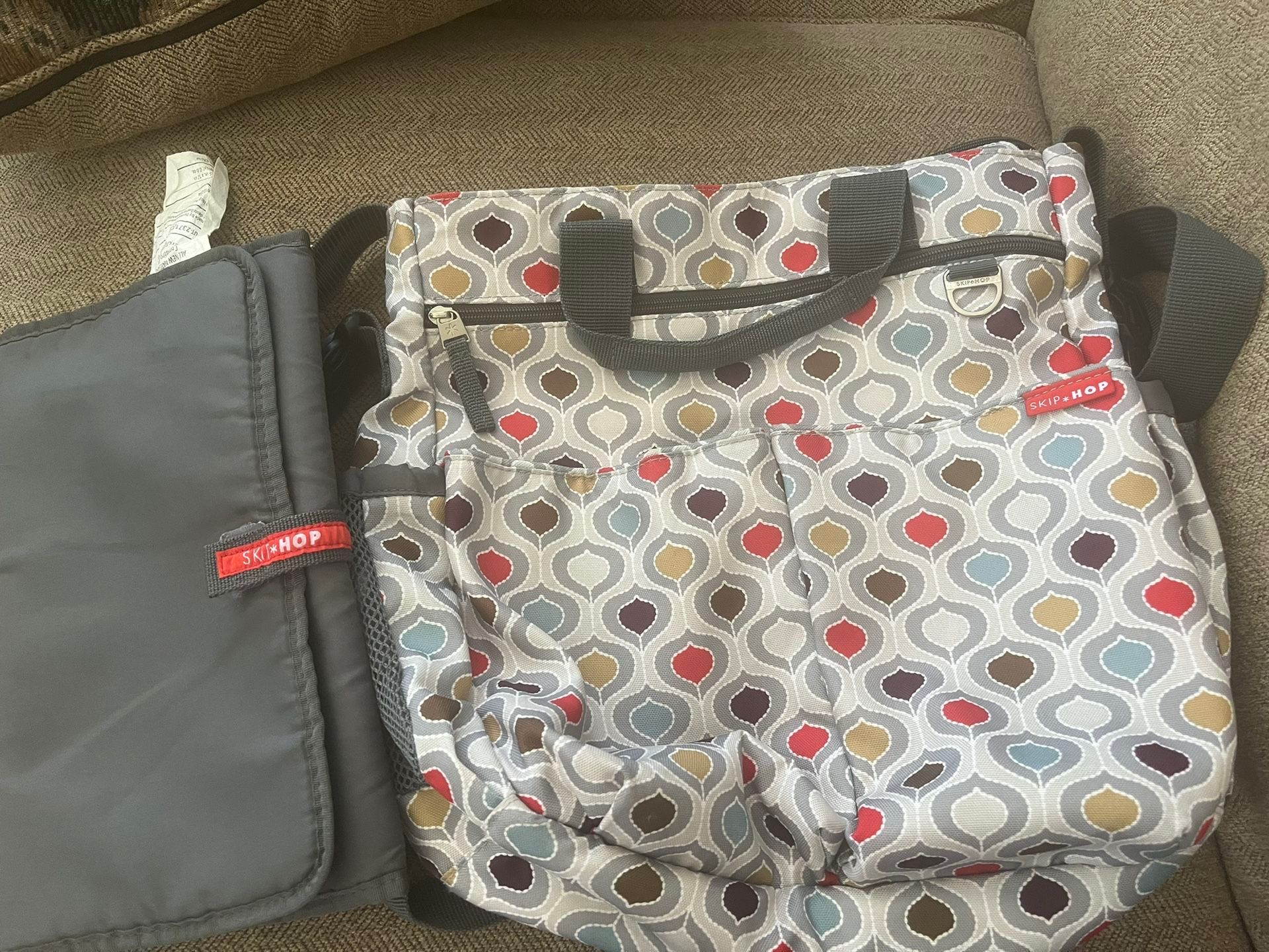 Like New Skip-Hop Baby Diaper Bag with Changin pad