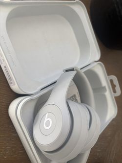BEATS SOLO 4