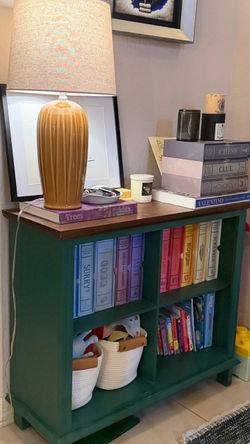 Green entrance table