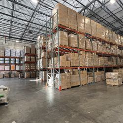 Teardrop Pallet Racks Beams Uprights Wire Decks Warehouse Racks 