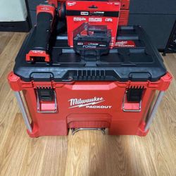 Brand New Pack out With A Grinder And 8.0 Battery 