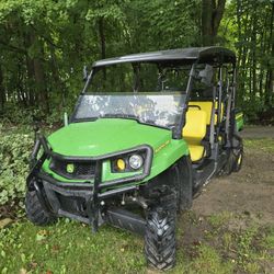 John Deere Gator 550 S4 