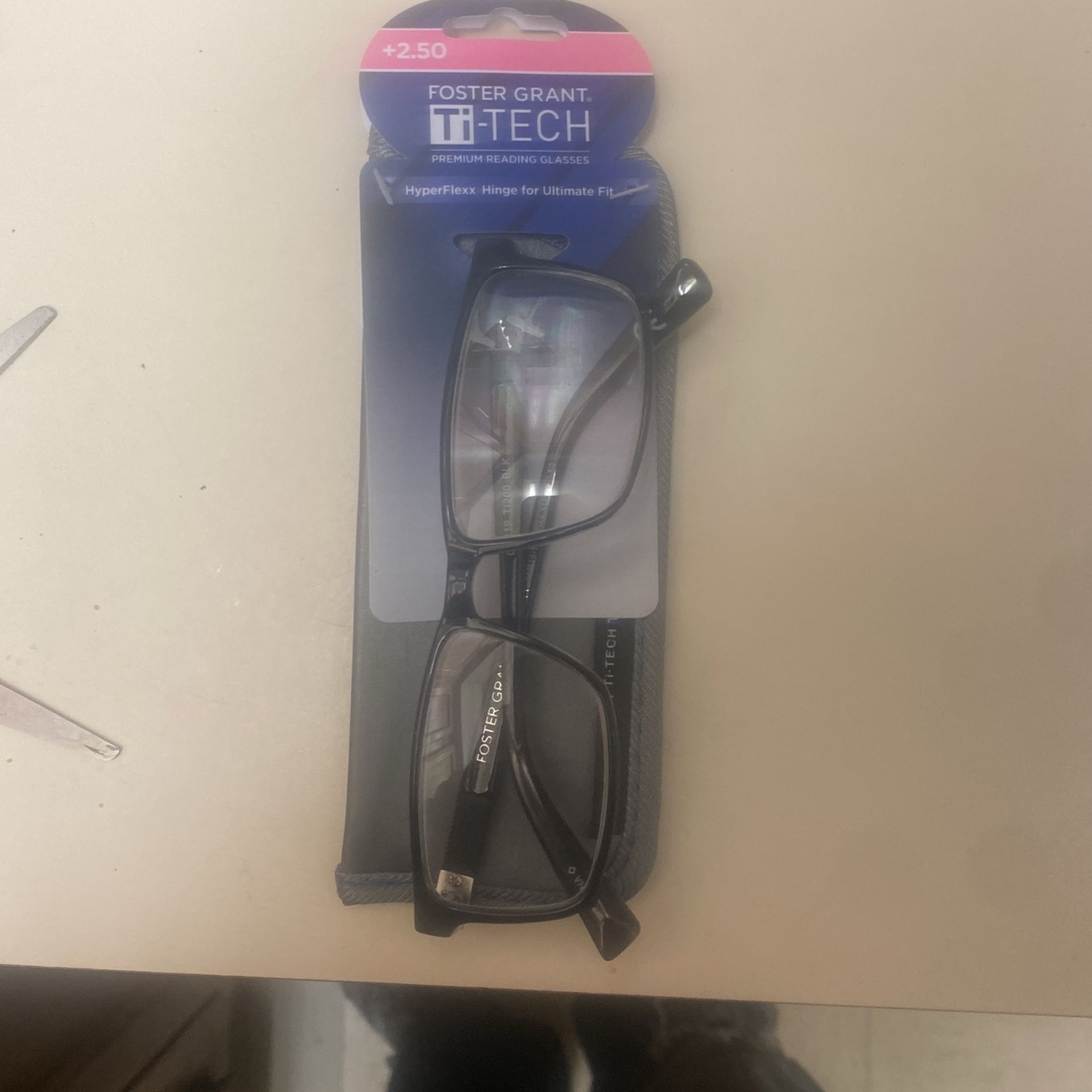 Foster Grant Ti Tech Reading Glasses