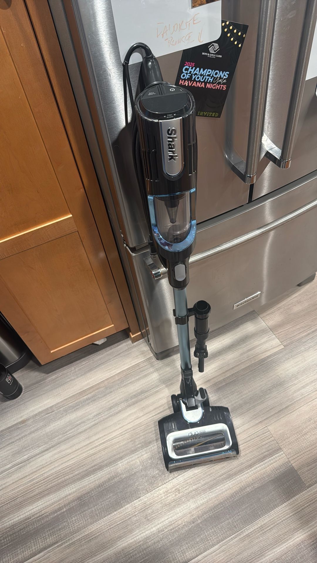 Shark Duo Clean Vacuum (plug-in)