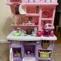 Step 2 Play Kitchen 