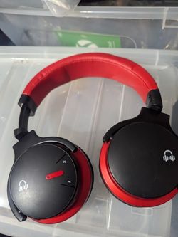 Noise Canceling Headphones