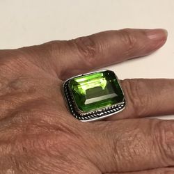 Free Shipping.  Peridot 925 Sterling Silver Ring