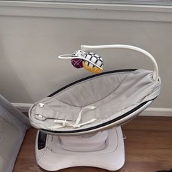 Baby swing 