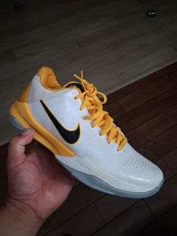 Kobes shoes