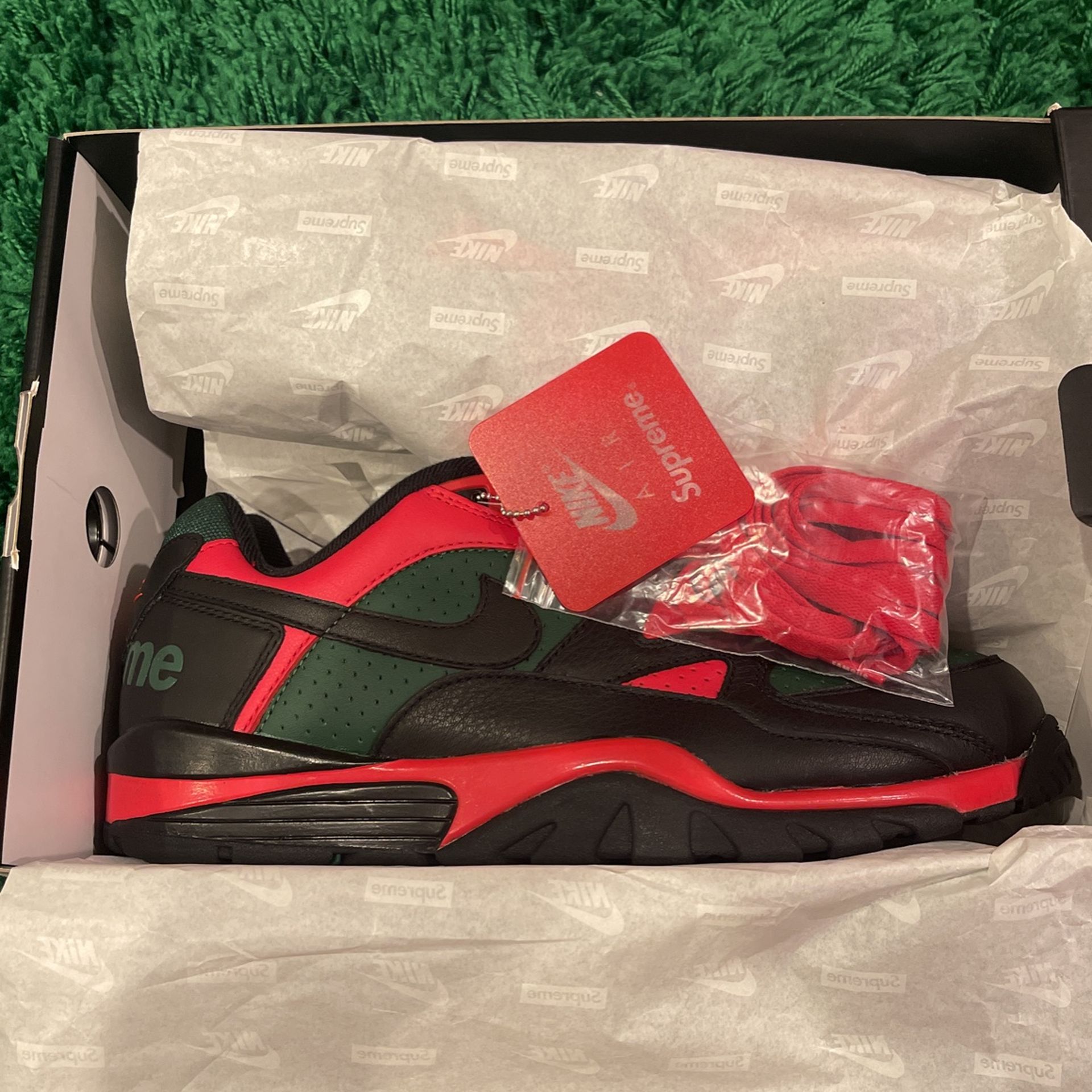 Nike Supreme Air Cross Trainer Low/S