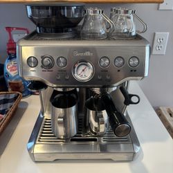 Breville Barista Express Espresso Machine
