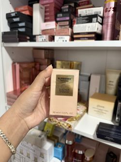 1.0 Oz BURBERRY  Burberry Goddess Eau de Parfum💛