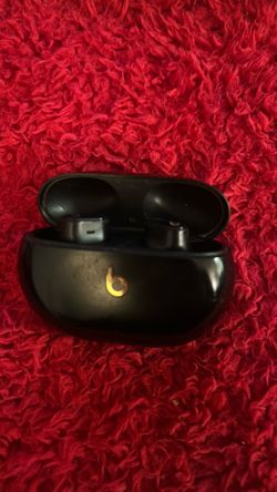 Beats Studio Buds +